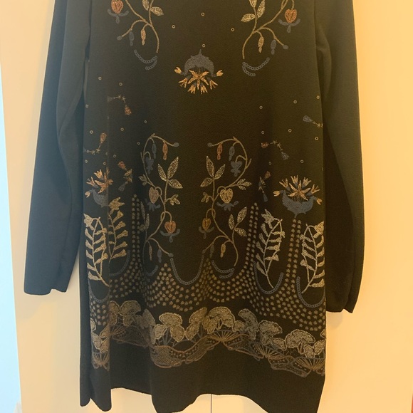 Beautiful zara midi dress ideal for all wheather and all ocasions - Picture 4 of 4